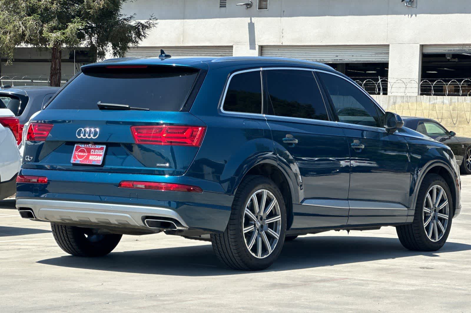 Thumbnail: 2018 Audi Q7 - 3