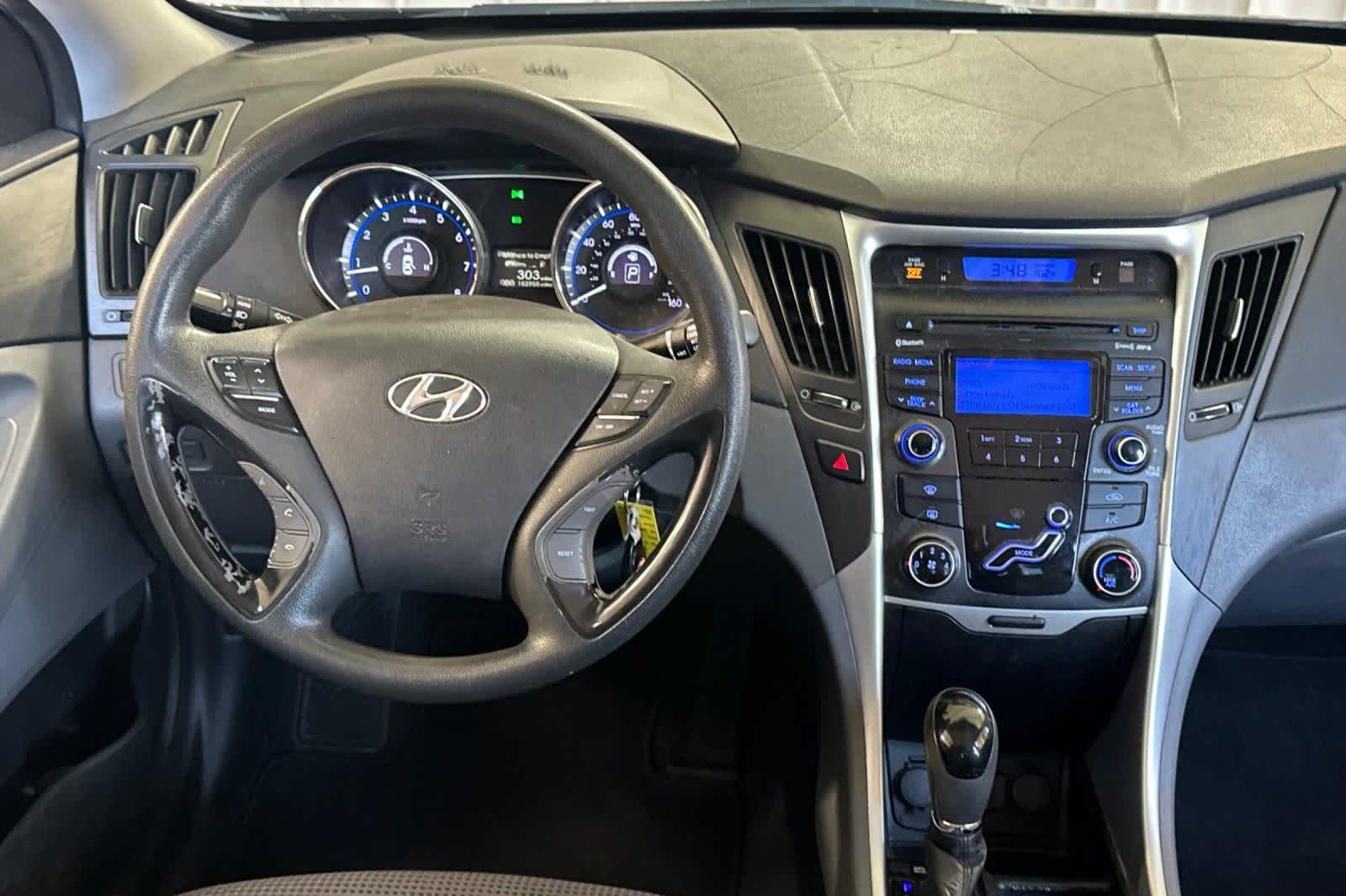Thumbnail: 2012 Hyundai Sonata - 16