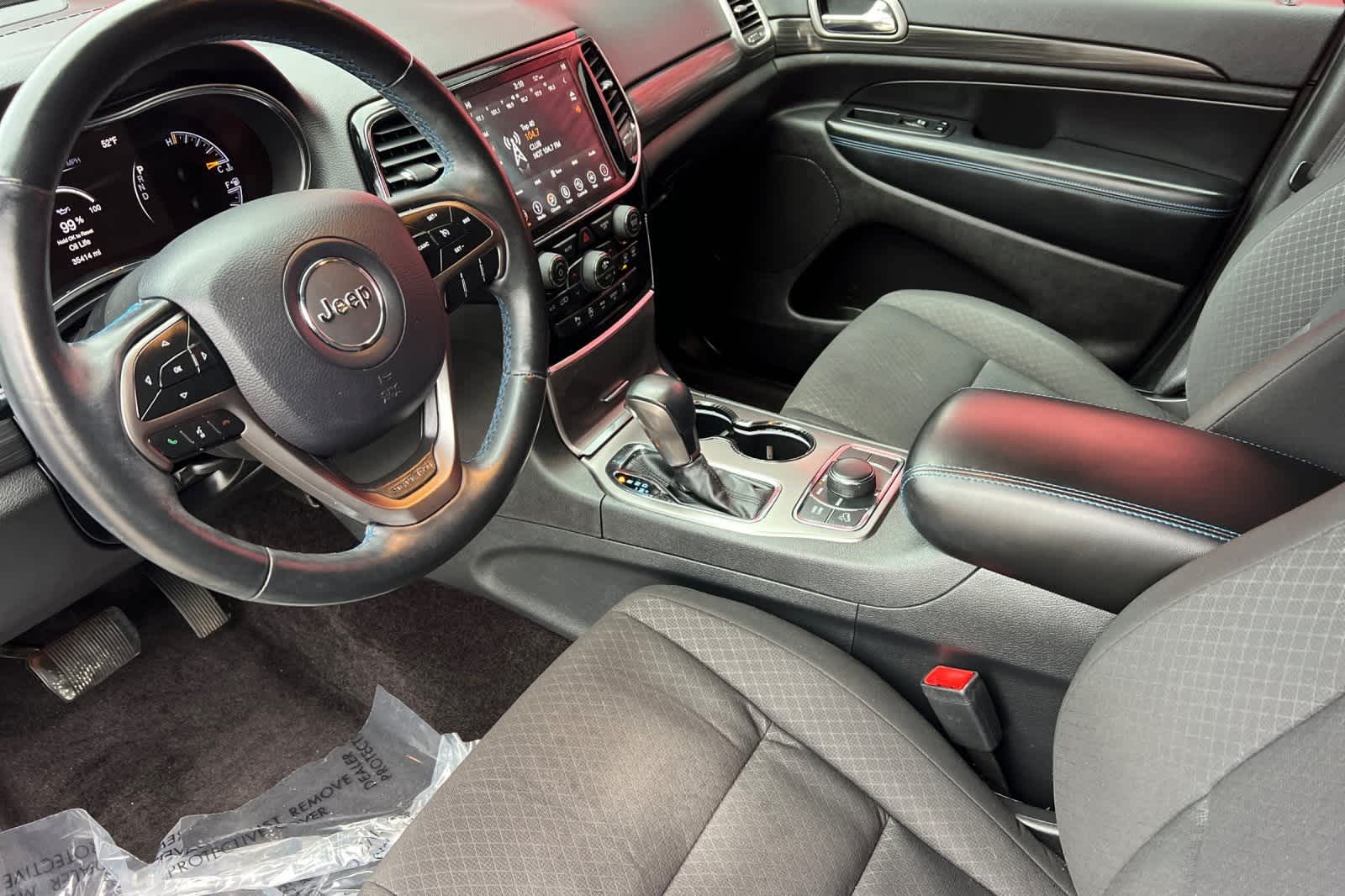 Thumbnail: 2019 Jeep Grand Cherokee - 12