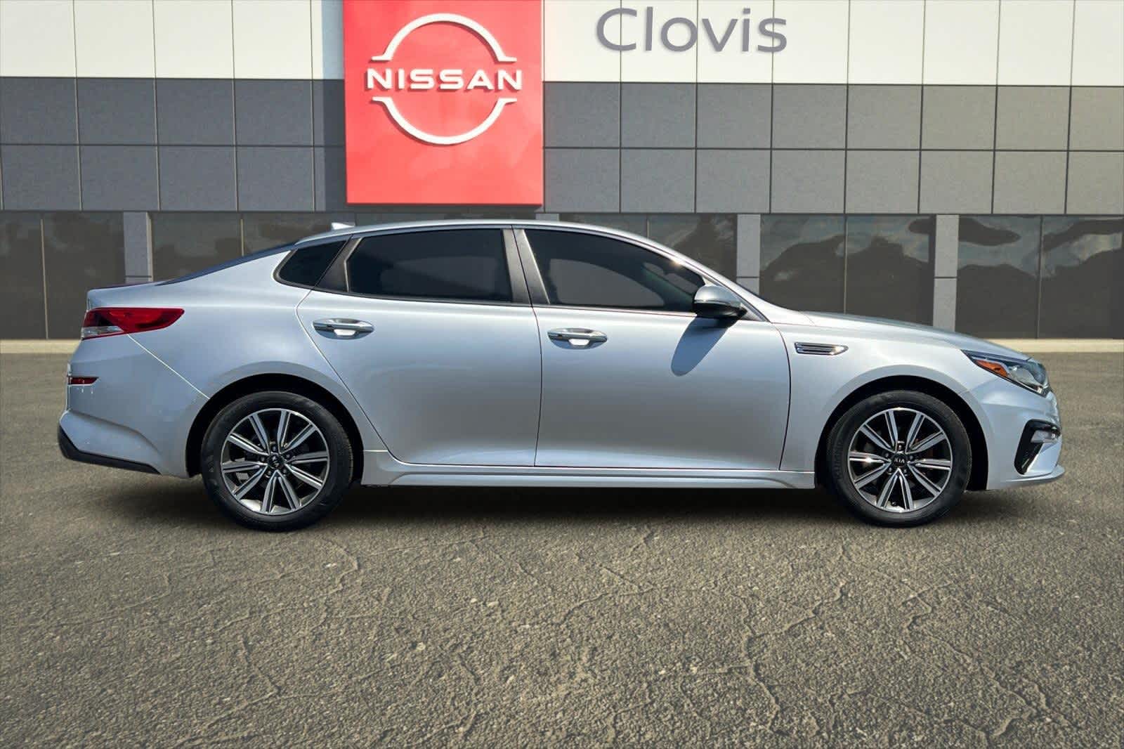 Thumbnail: 2019 Kia Optima - 9