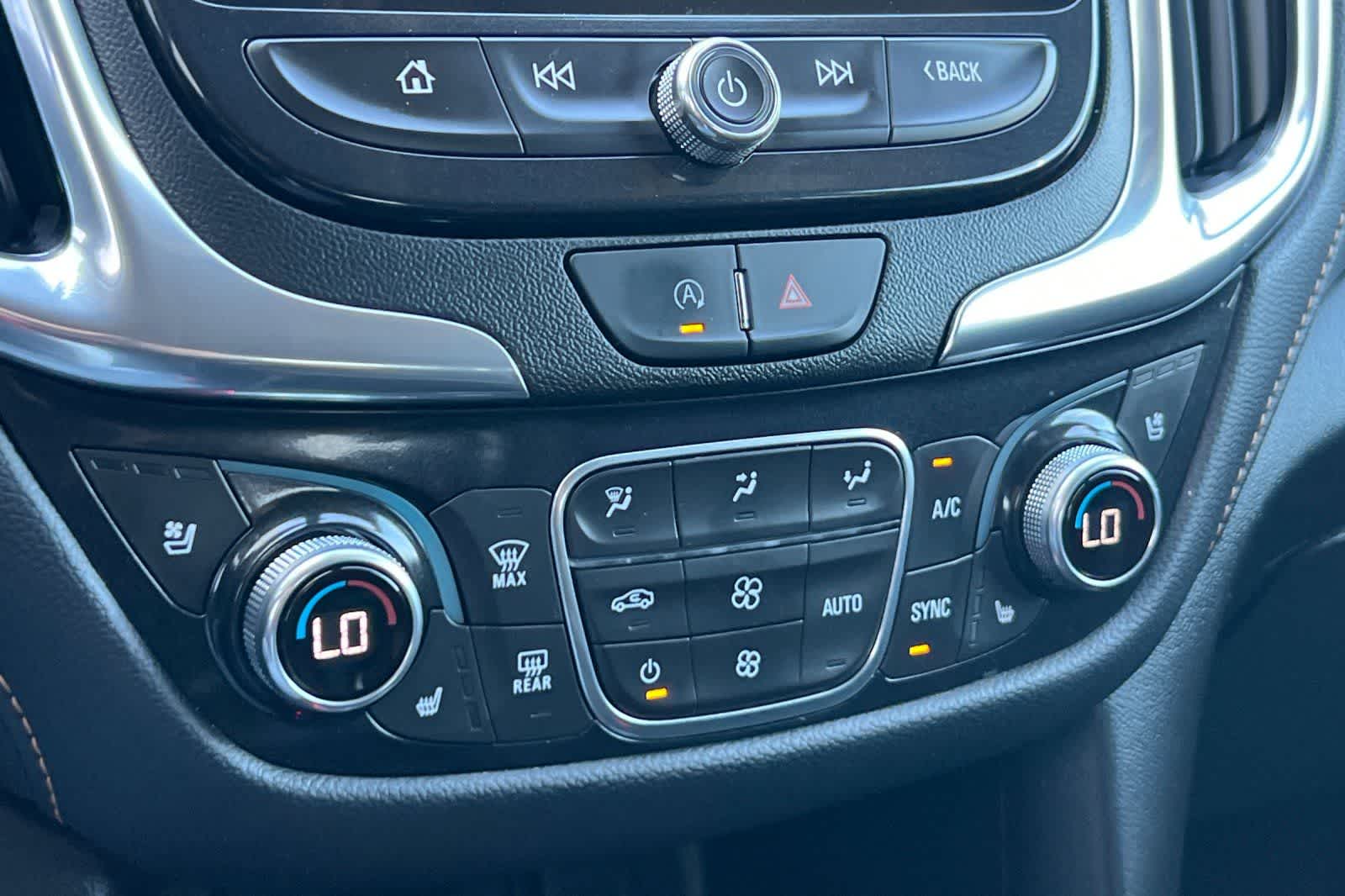 Thumbnail: 2022 Chevrolet Equinox - 24