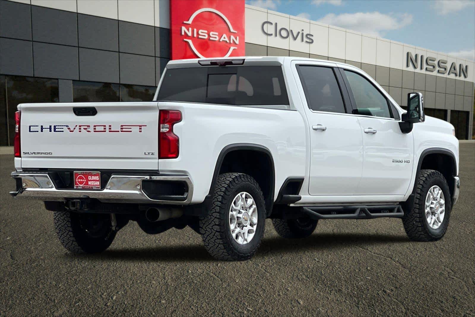 Thumbnail: 2022 Chevrolet Silverado 2500 - 3