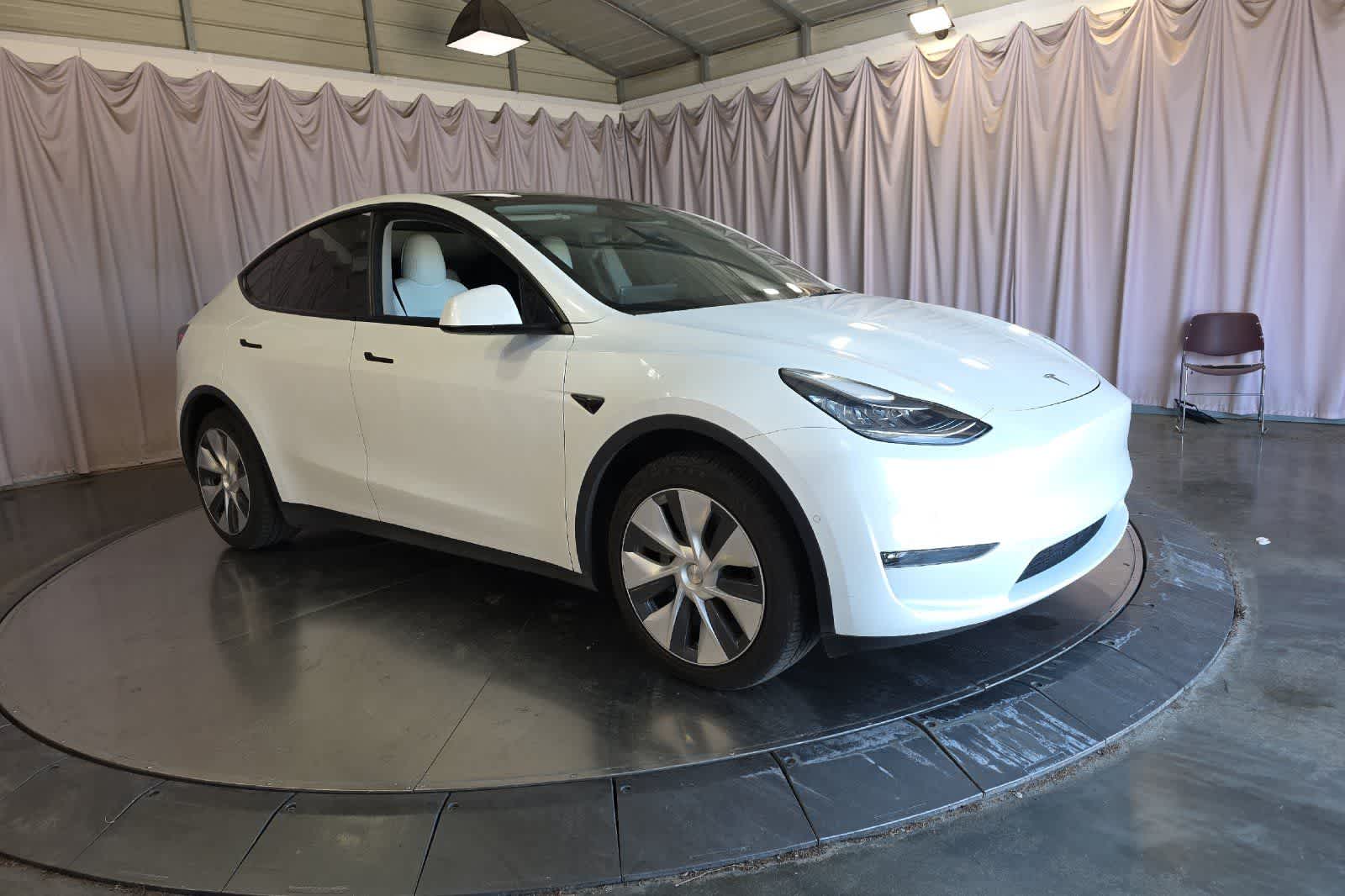 Thumbnail: 2021 Tesla Model Y - 10