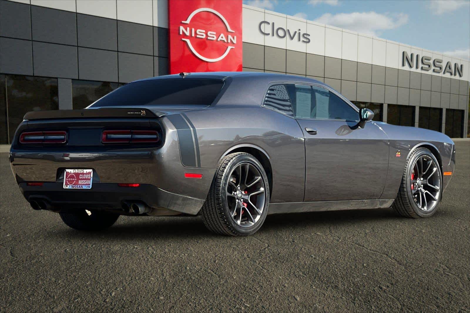 Thumbnail: 2021 Dodge Challenger - 3