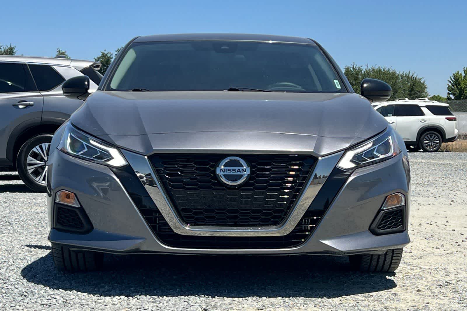 Thumbnail: 2020 Nissan Altima - 11