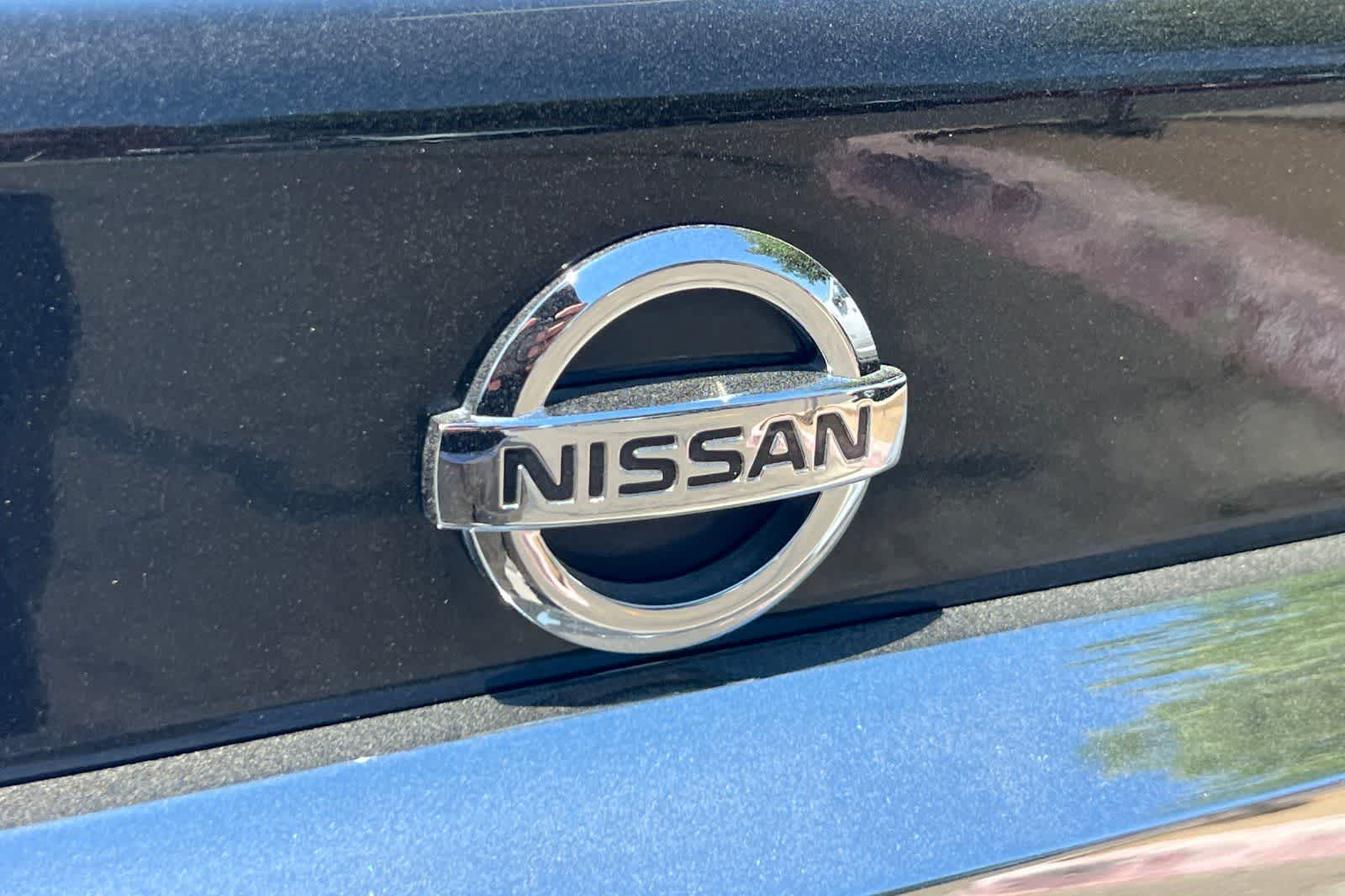 Thumbnail: 2017 Nissan Maxima - 13
