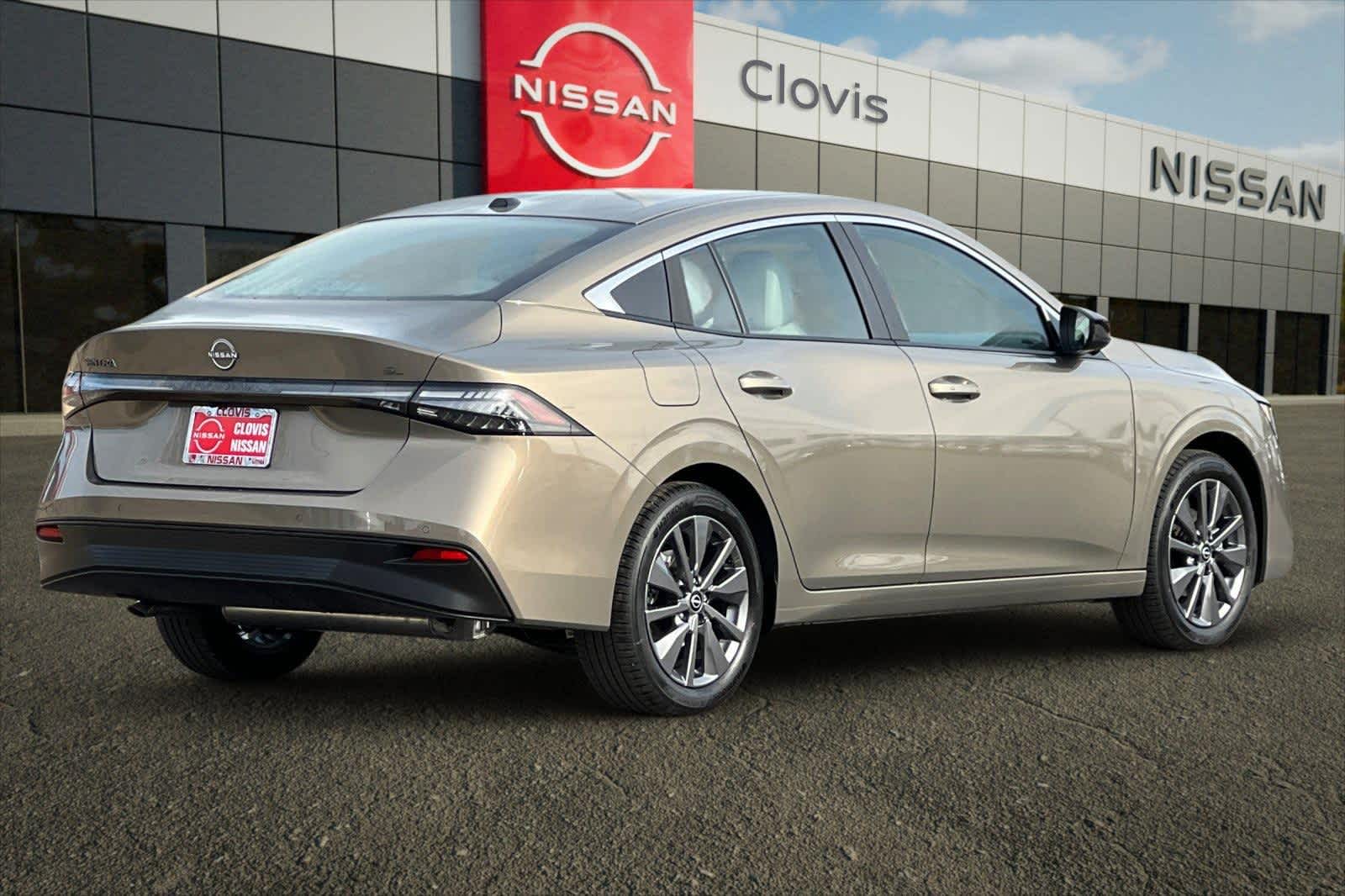 Thumbnail: 2026 Nissan Sentra - 3