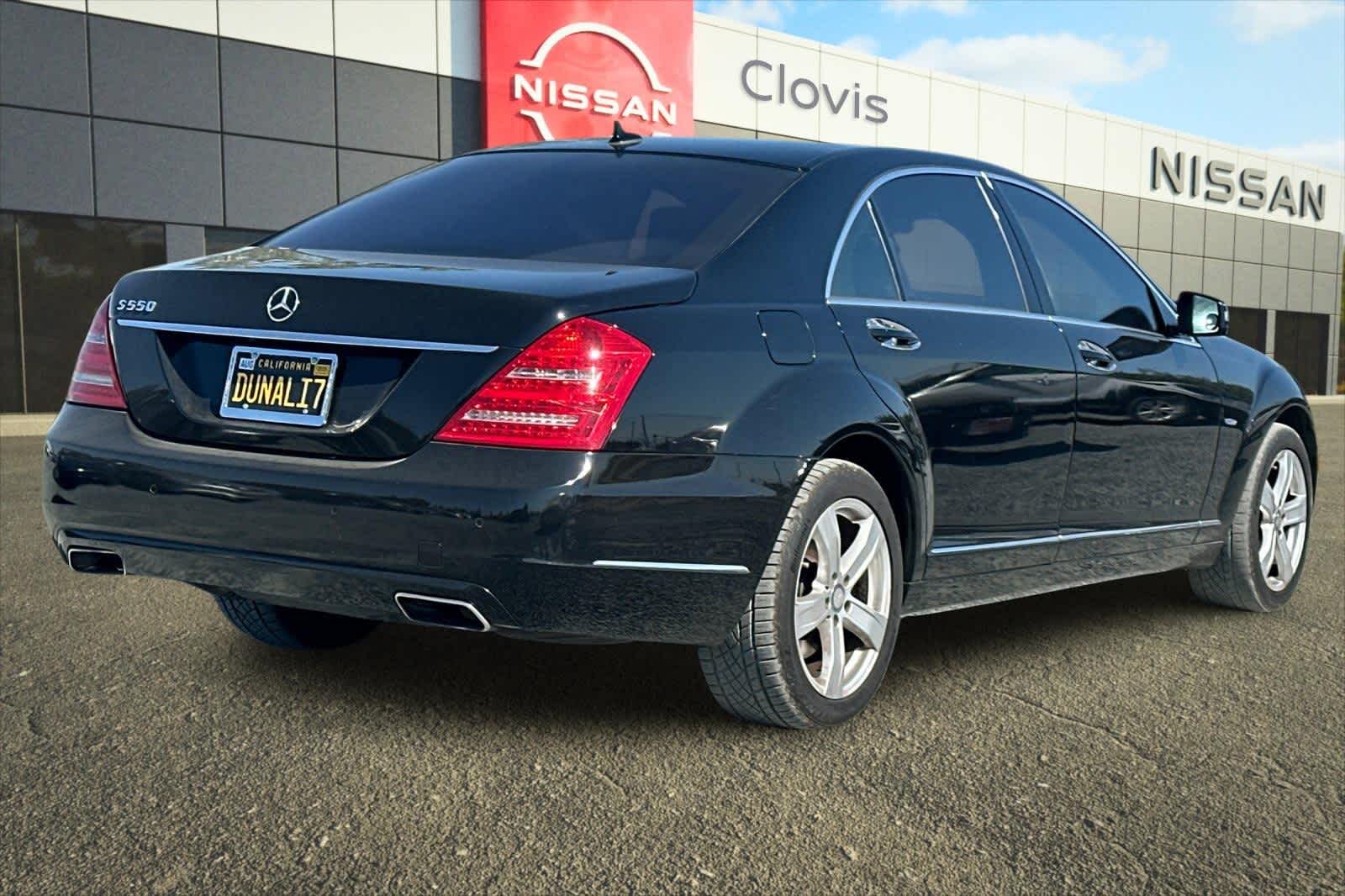 Thumbnail: 2012 Mercedes-Benz S-Class - 3