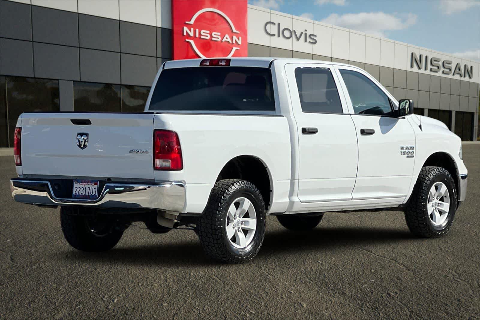 Thumbnail: 2023 RAM 1500 Classic - 3