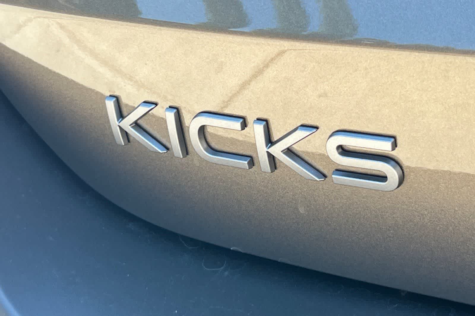 Thumbnail: 2026 Nissan Kicks - 16