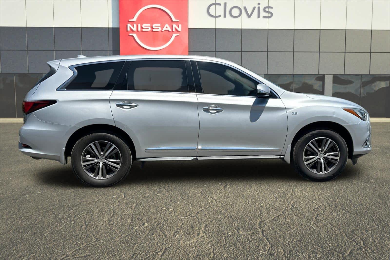 Thumbnail: 2019 INFINITI QX60 - 9