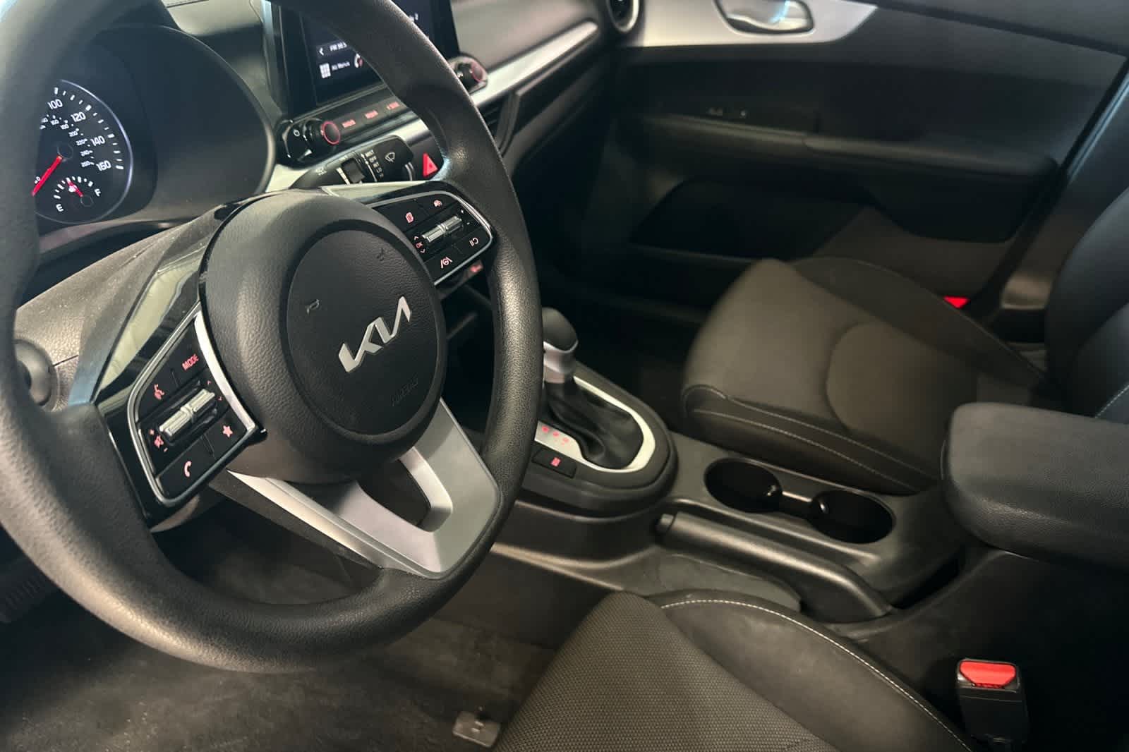 Thumbnail: 2023 Kia Forte - 14