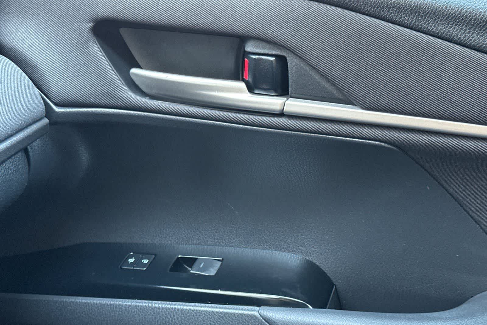 Thumbnail: 2025 Toyota Camry - 20