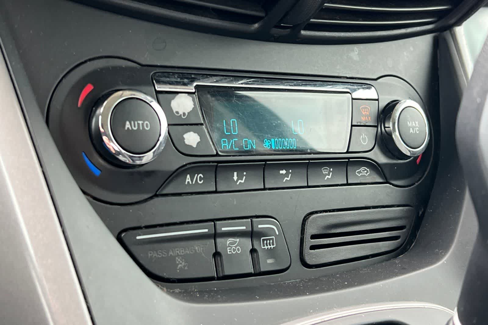 Thumbnail: 2016 Ford C-Max - 21