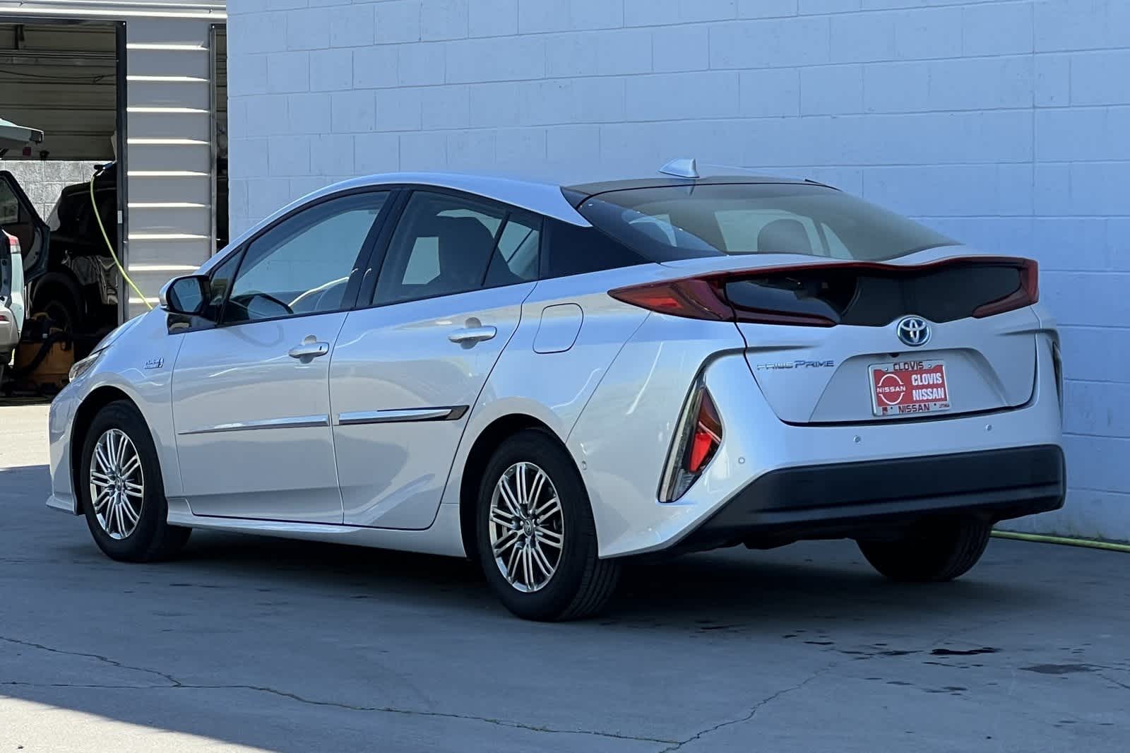 Thumbnail: 2019 Toyota Prius Prime - 7