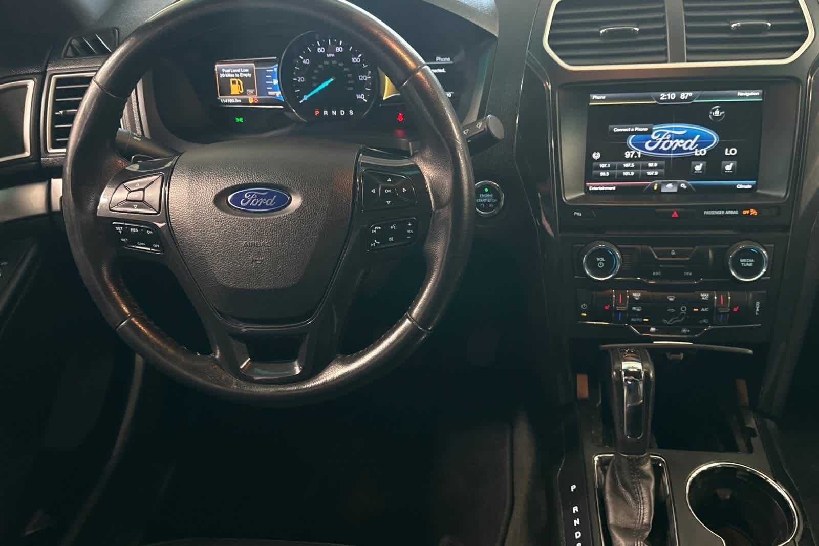 Thumbnail: 2016 Ford Explorer - 17