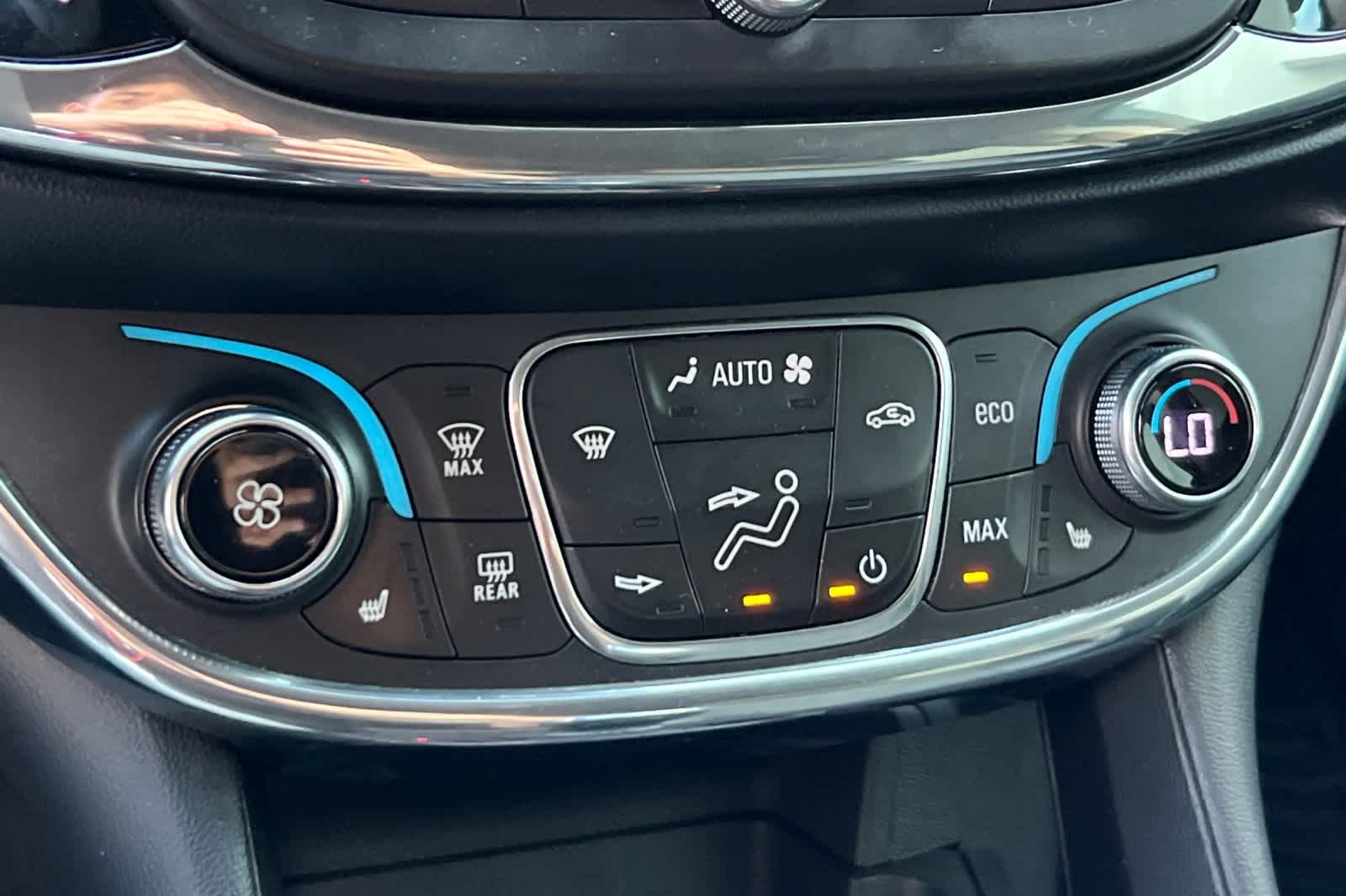 Thumbnail: 2016 Chevrolet Volt - 22