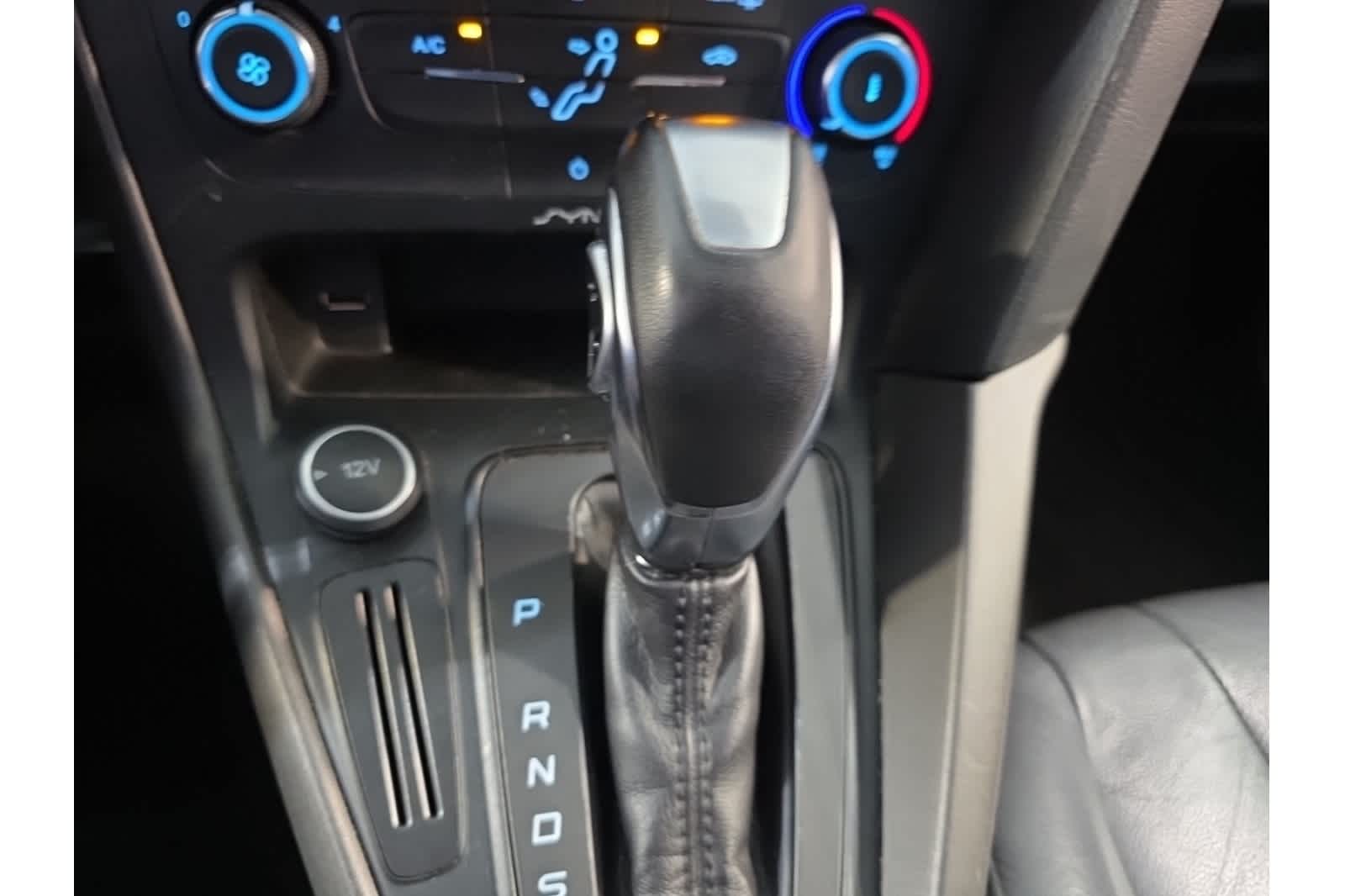 Thumbnail: 2015 Ford Focus - 24