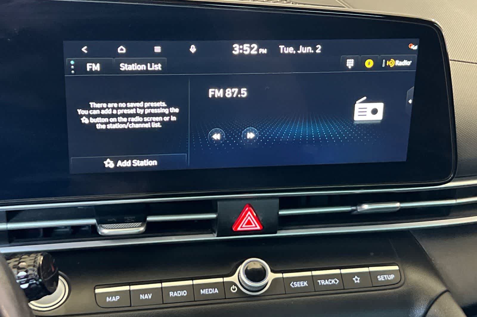 Thumbnail: 2023 Hyundai Elantra - 19