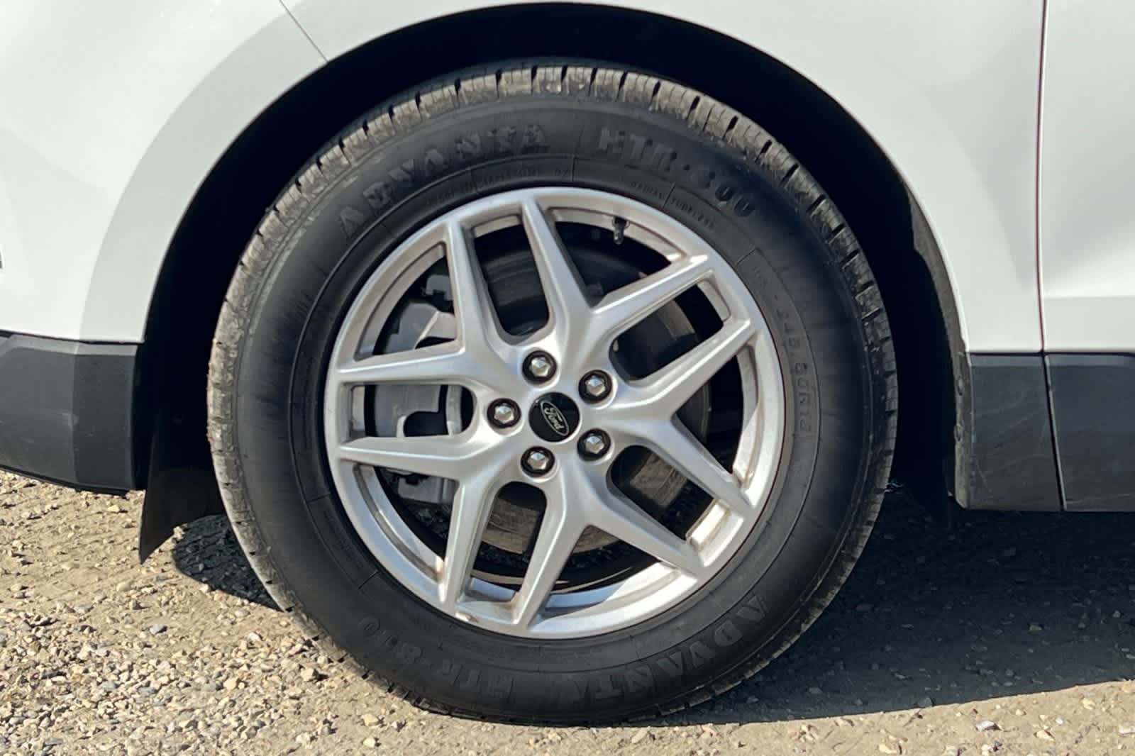 Thumbnail: 2024 Ford Edge - 37