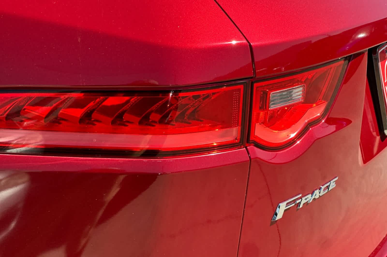 Thumbnail: 2019 Jaguar F-Pace - 13