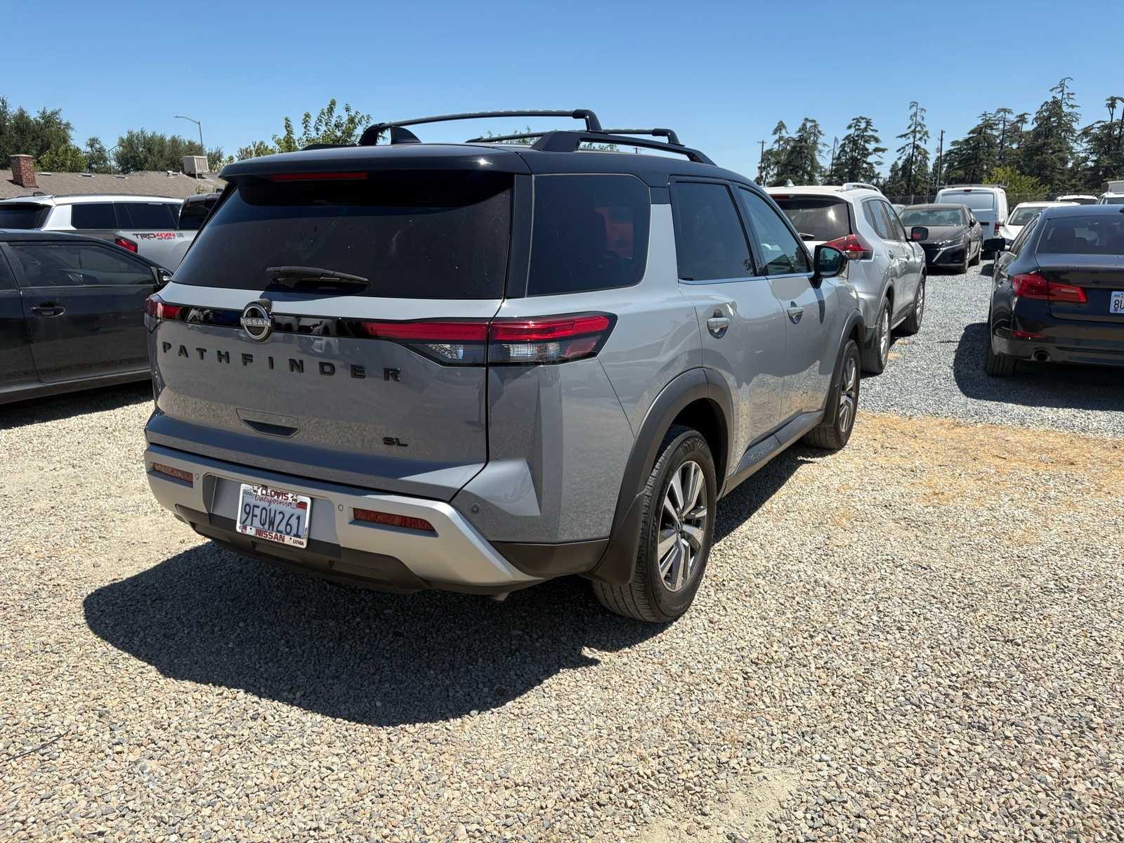Thumbnail: 2023 Nissan Pathfinder - 6
