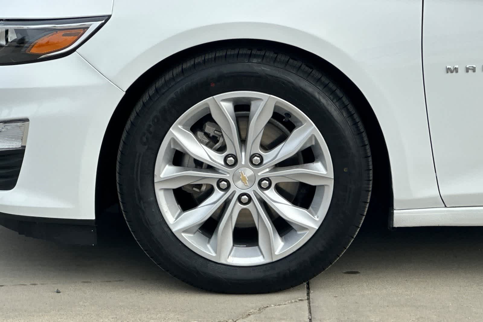 Thumbnail: 2022 Chevrolet Malibu - 35