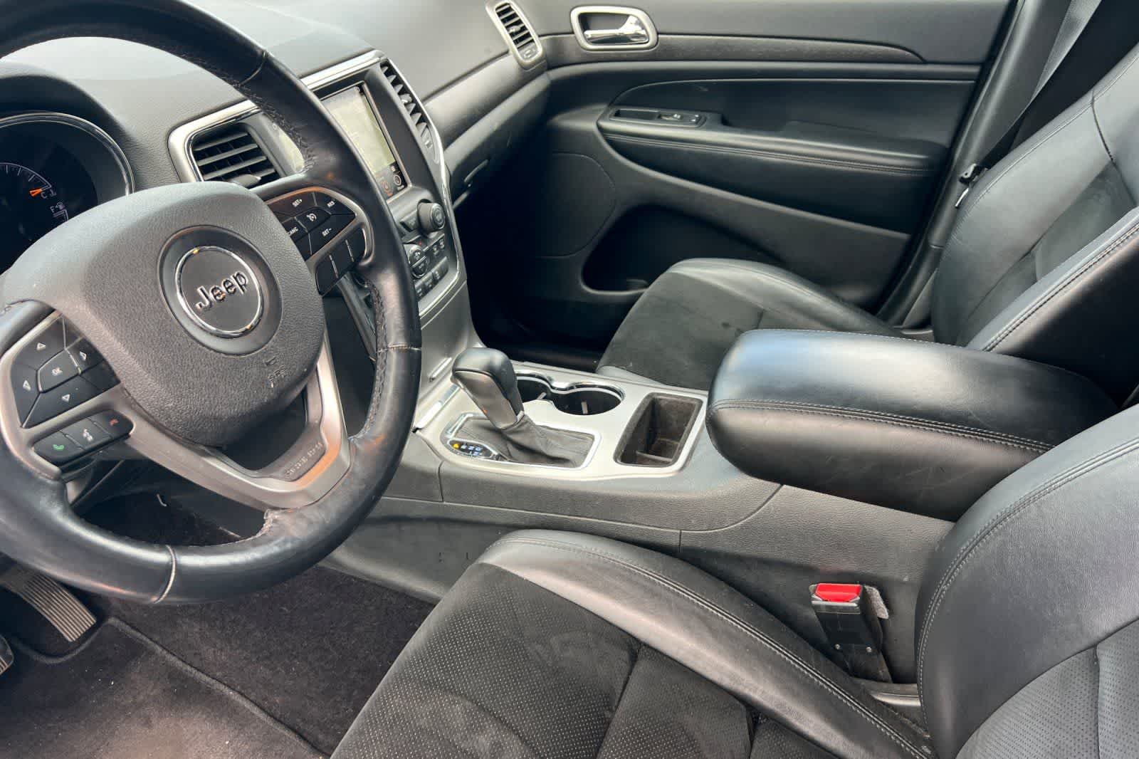 Thumbnail: 2018 Jeep Grand Cherokee - 14