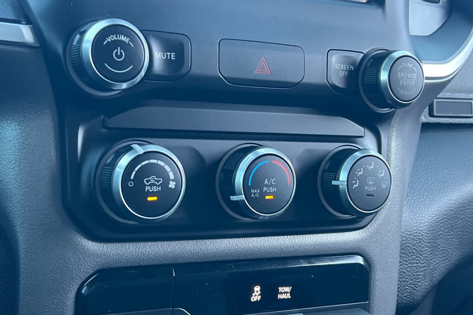 Thumbnail: 2022 RAM 1500 - 23