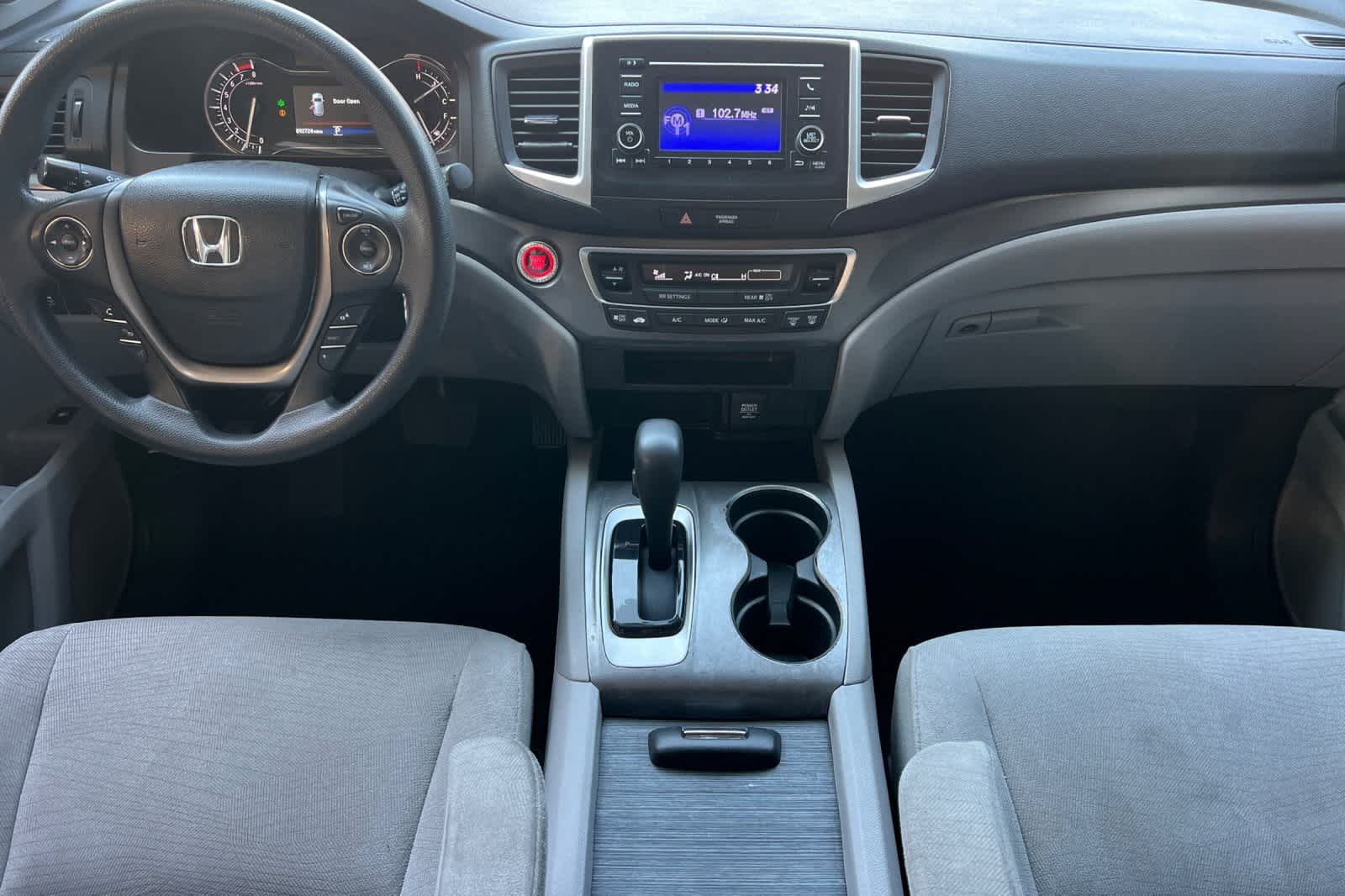Thumbnail: 2017 Honda Pilot - 4