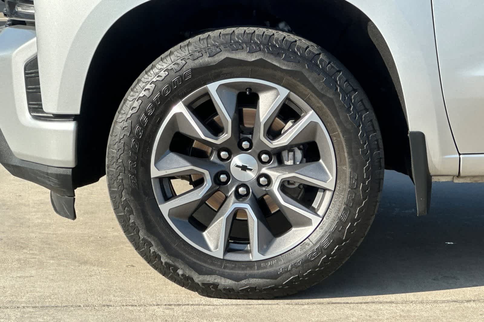 Thumbnail: 2021 Chevrolet Silverado 1500 - 12