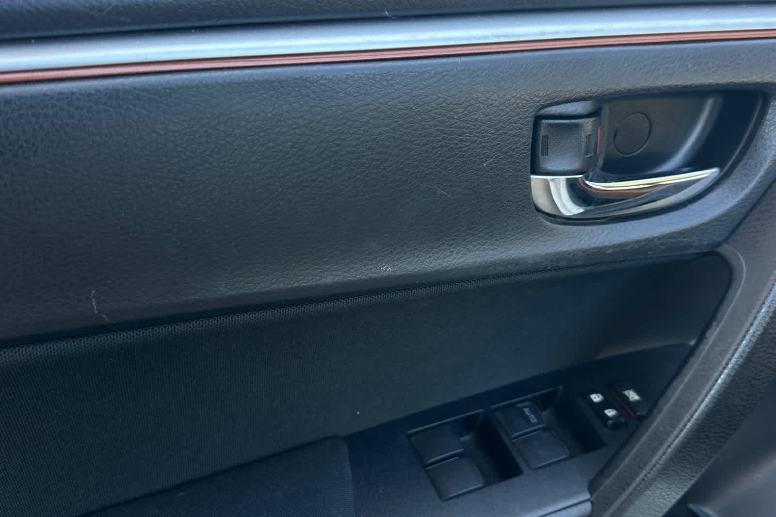 Thumbnail: 2016 Toyota Corolla - 13