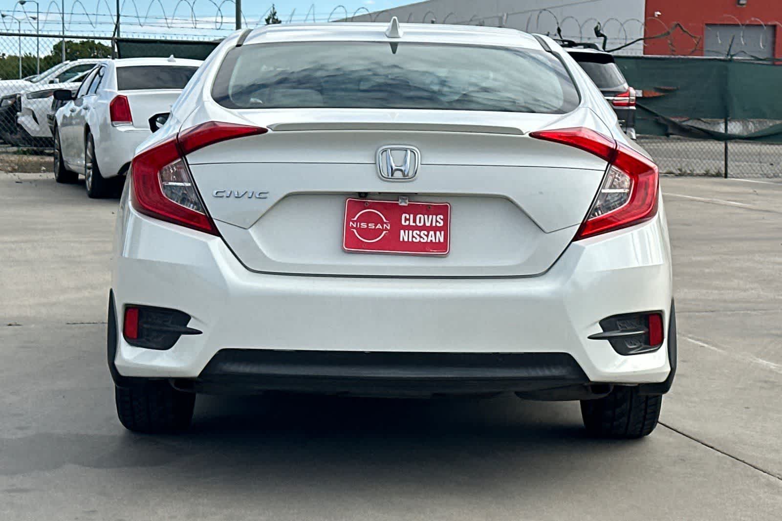 Thumbnail: 2017 Honda Civic - 8