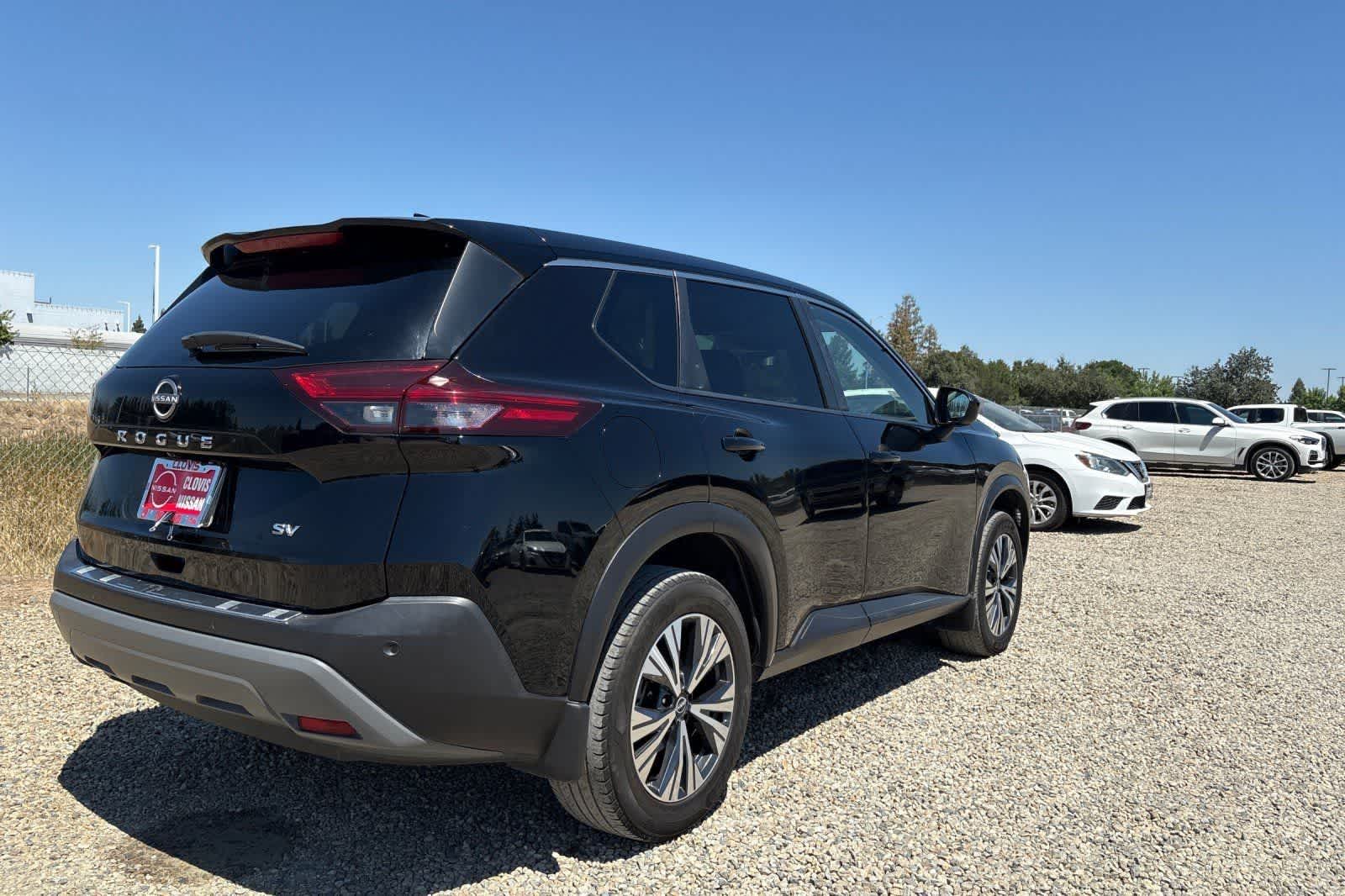 Thumbnail: 2023 Nissan Rogue - 3
