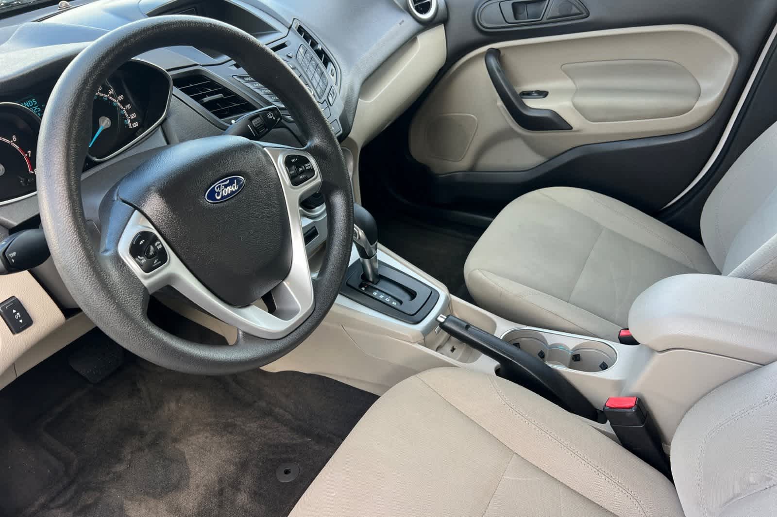 Thumbnail: 2018 Ford Fiesta - 12