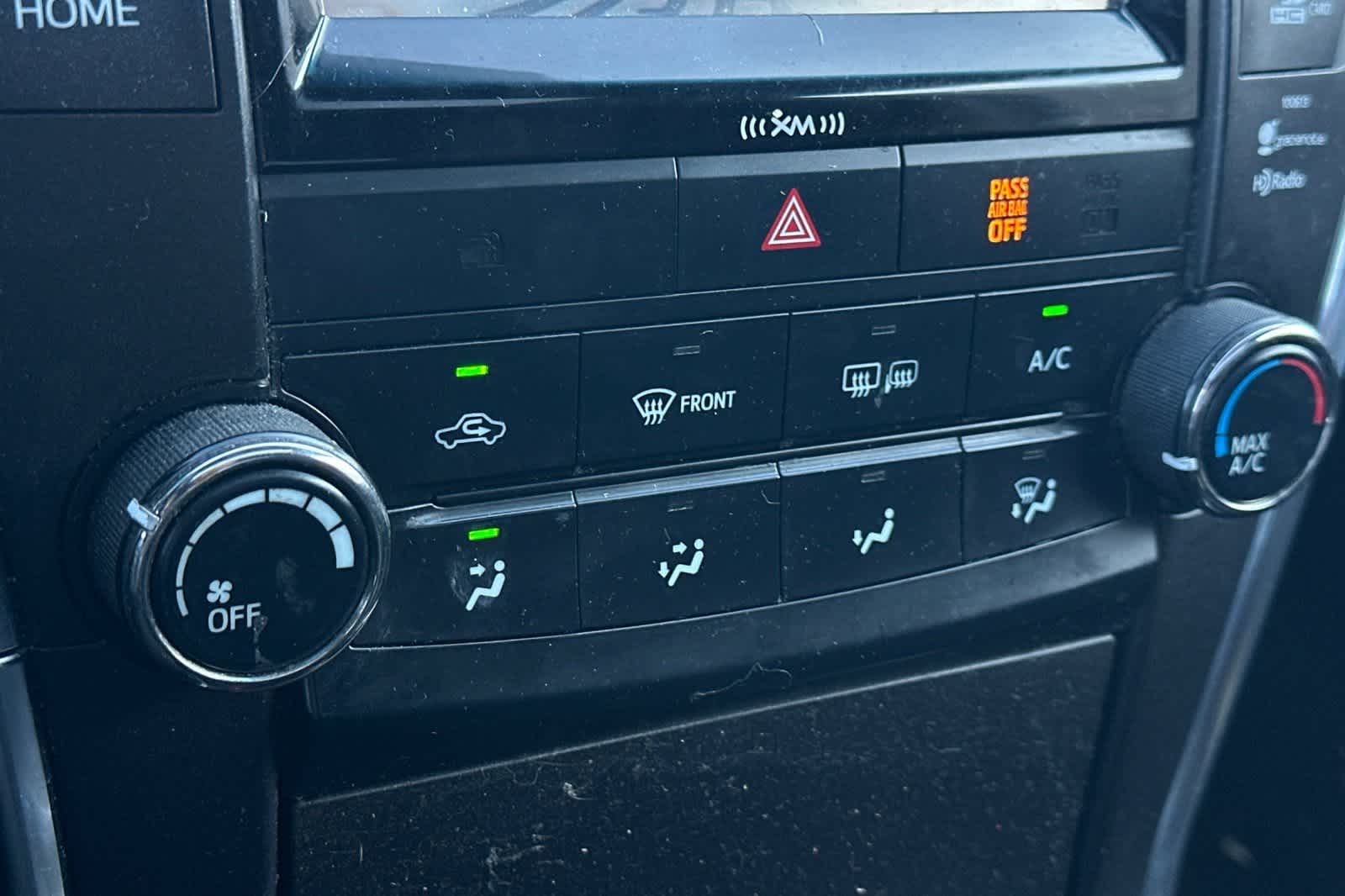 Thumbnail: 2016 Toyota Camry - 20