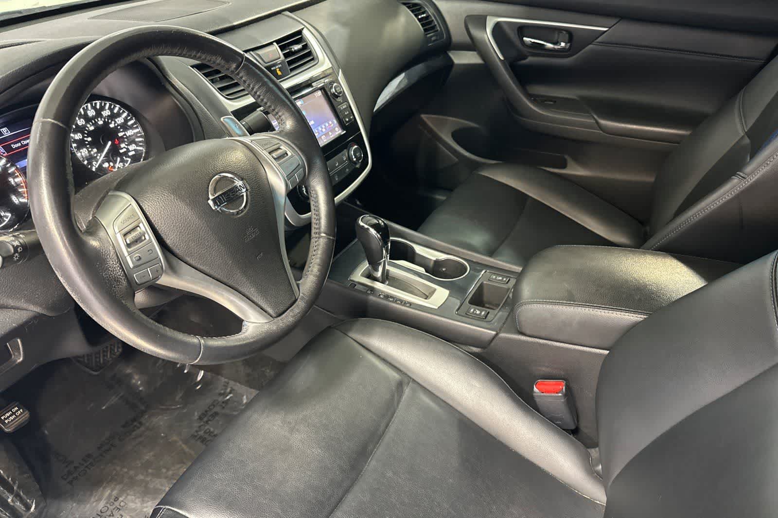 Thumbnail: 2018 Nissan Altima - 14