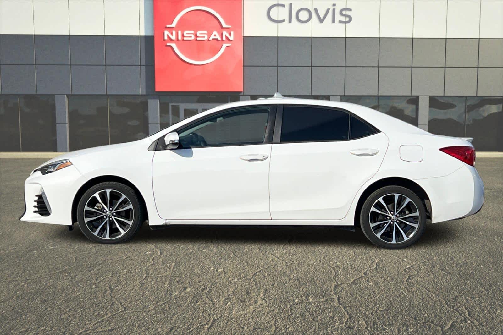 Thumbnail: 2017 Toyota Corolla - 6