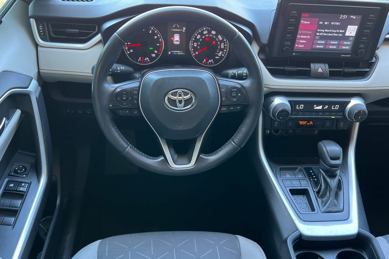 Thumbnail: 2021 Toyota RAV4 - 17