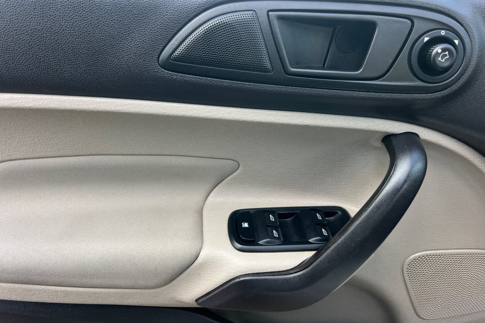 Thumbnail: 2018 Ford Fiesta - 13