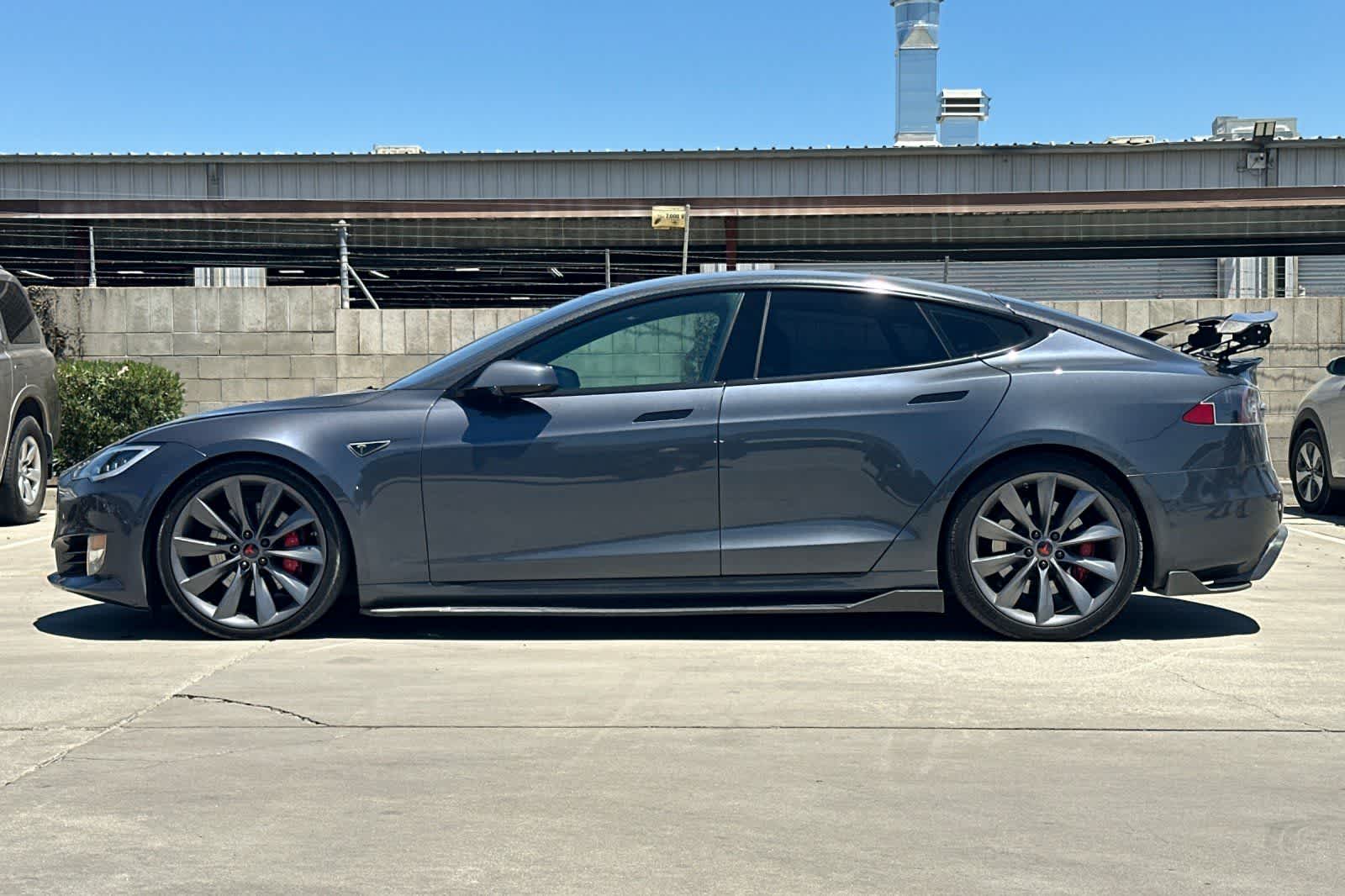 Thumbnail: 2016 Tesla Model S - 6
