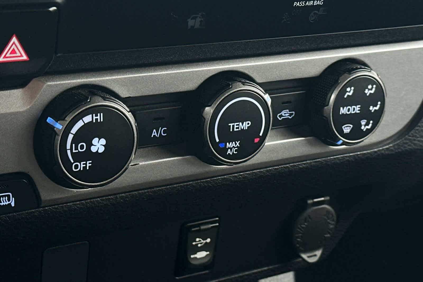 Thumbnail: 2019 Toyota Tacoma - 20