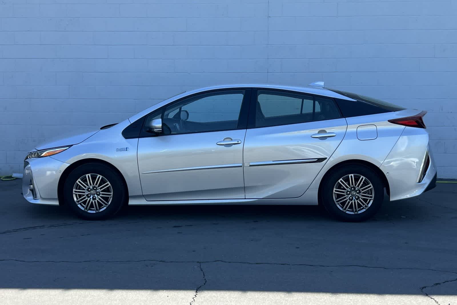 Thumbnail: 2019 Toyota Prius Prime - 6