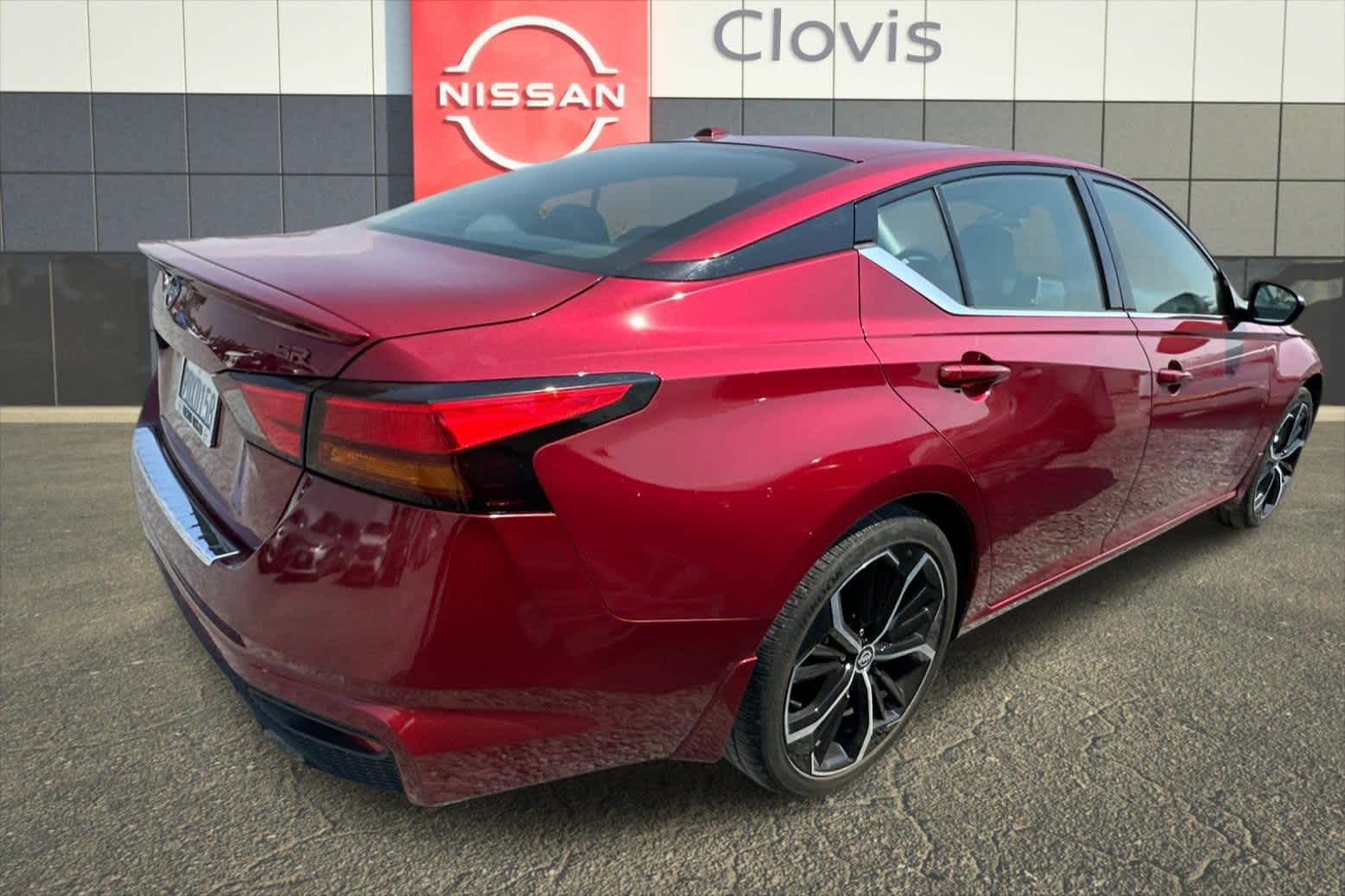 Thumbnail: 2023 Nissan Altima - 5
