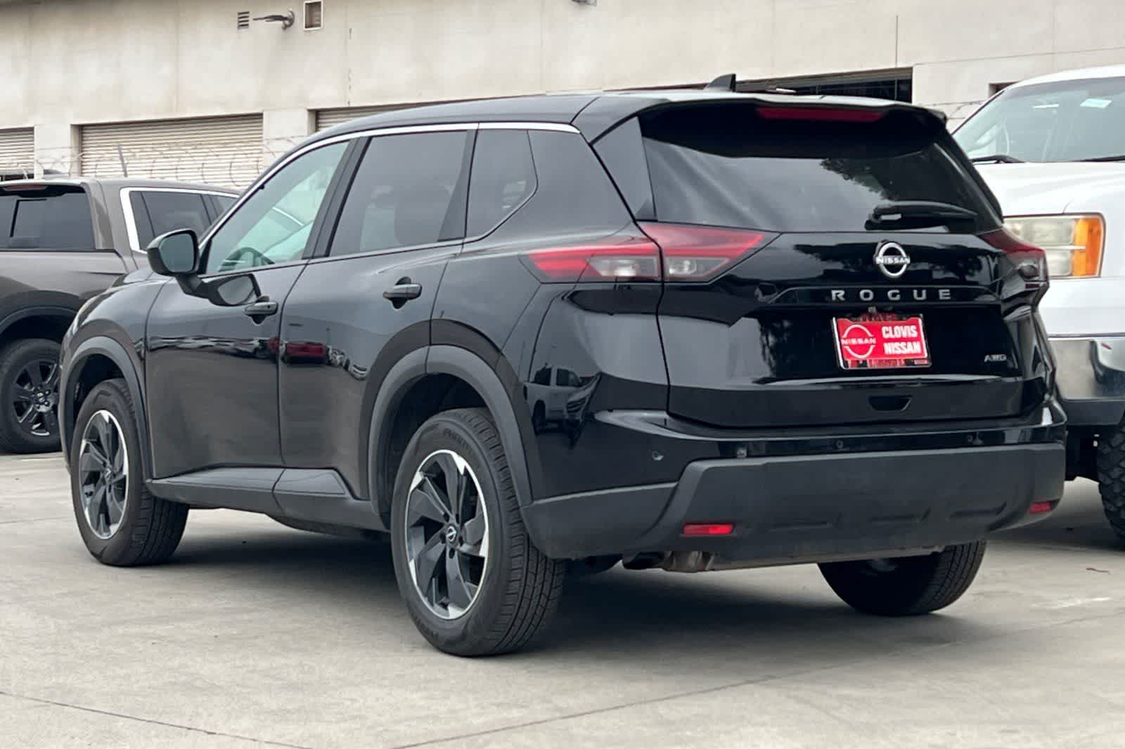 Thumbnail: 2025 Nissan Rogue - 7