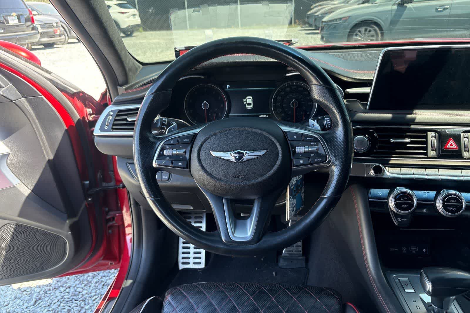 Thumbnail: 2019 Genesis G70 - 16