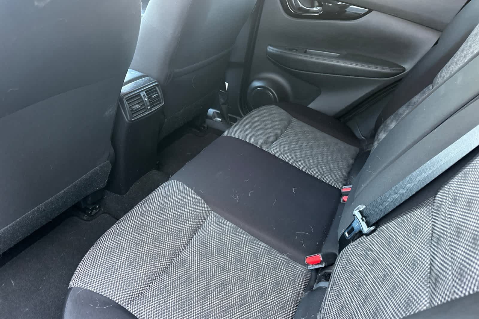 Thumbnail: 2021 Nissan Rogue Sport - 5