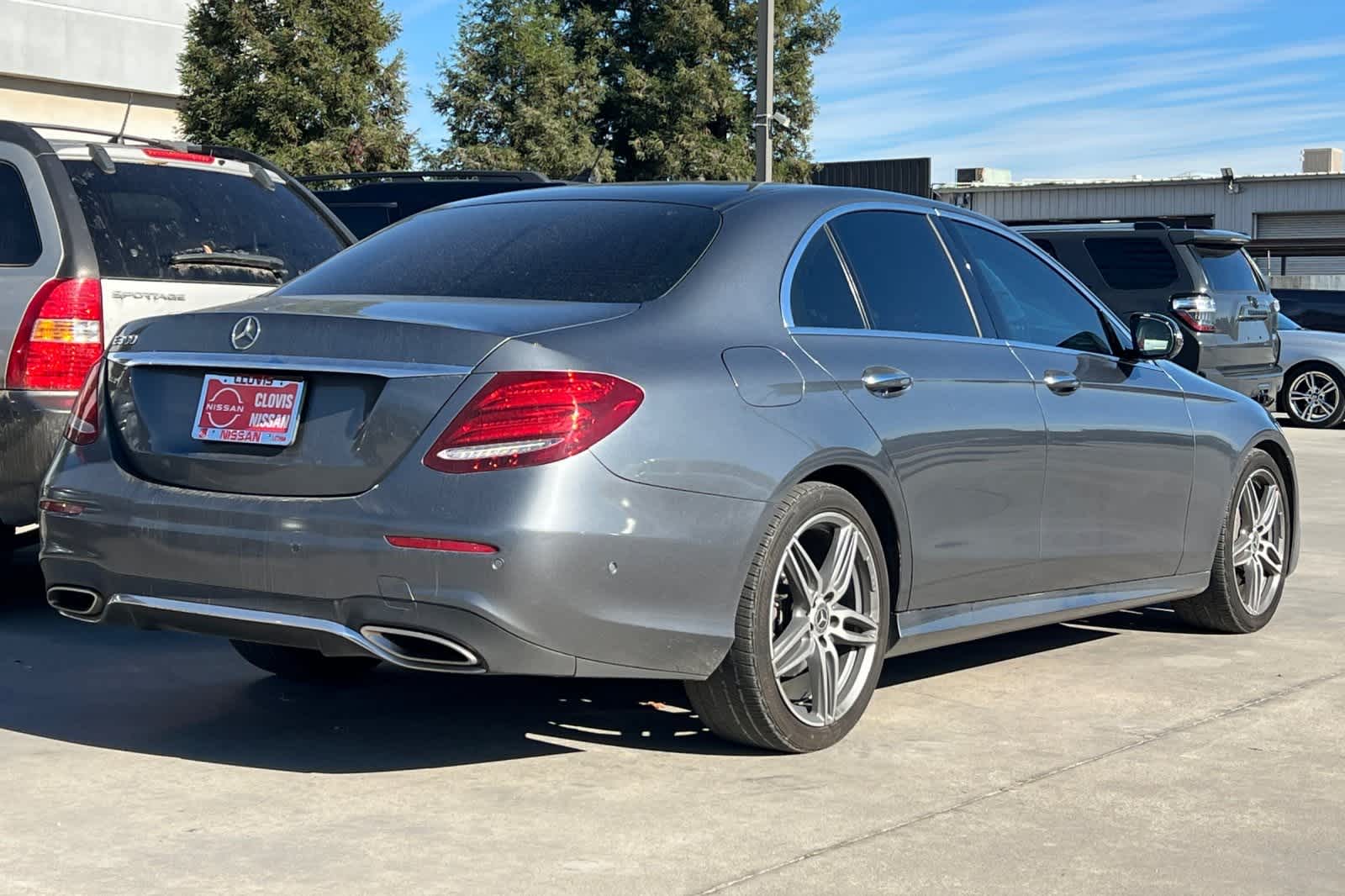 Thumbnail: 2019 Mercedes-Benz E-Class - 3