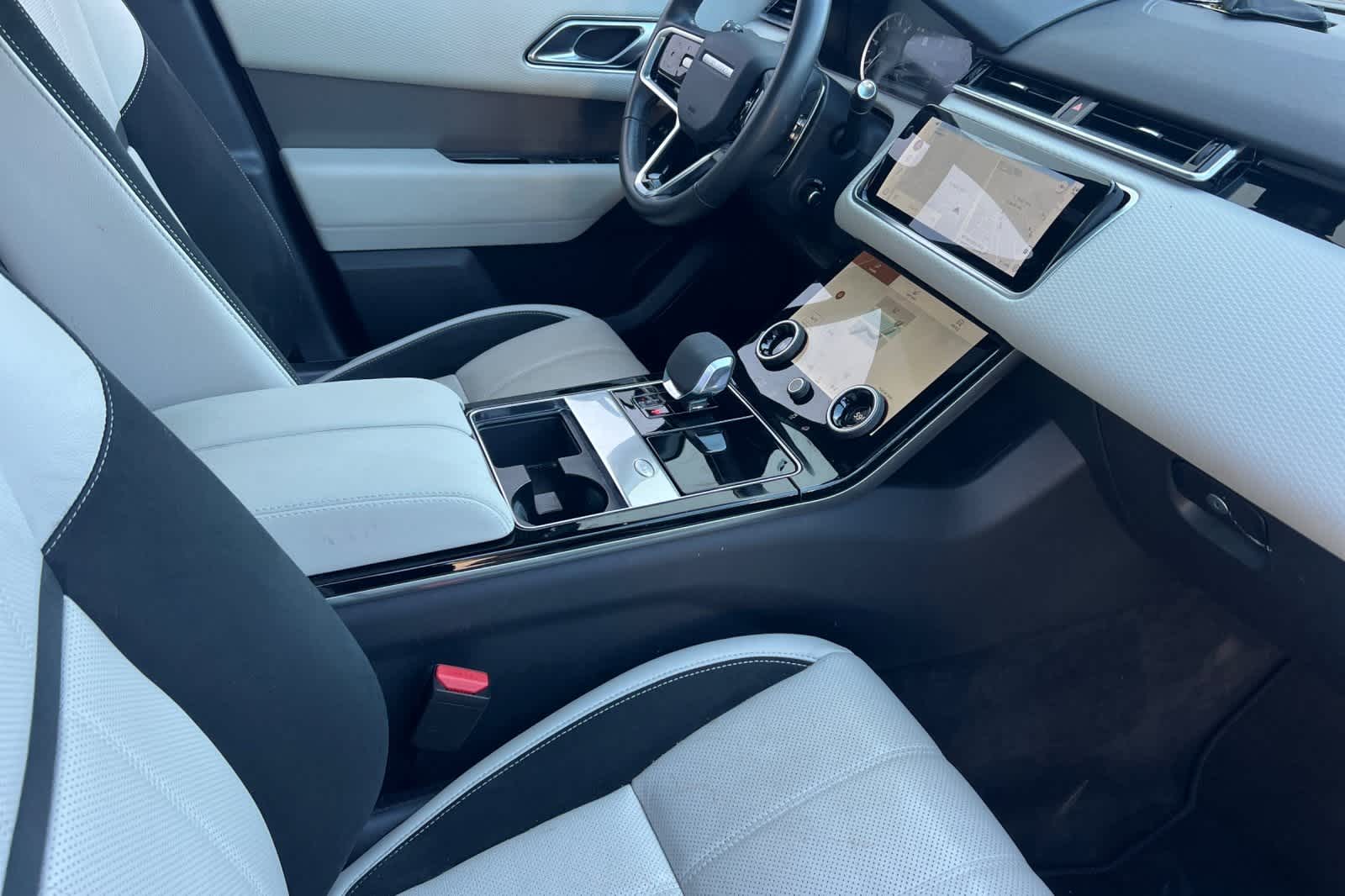 Thumbnail: 2023 Land Rover Range Rover Velar - 19