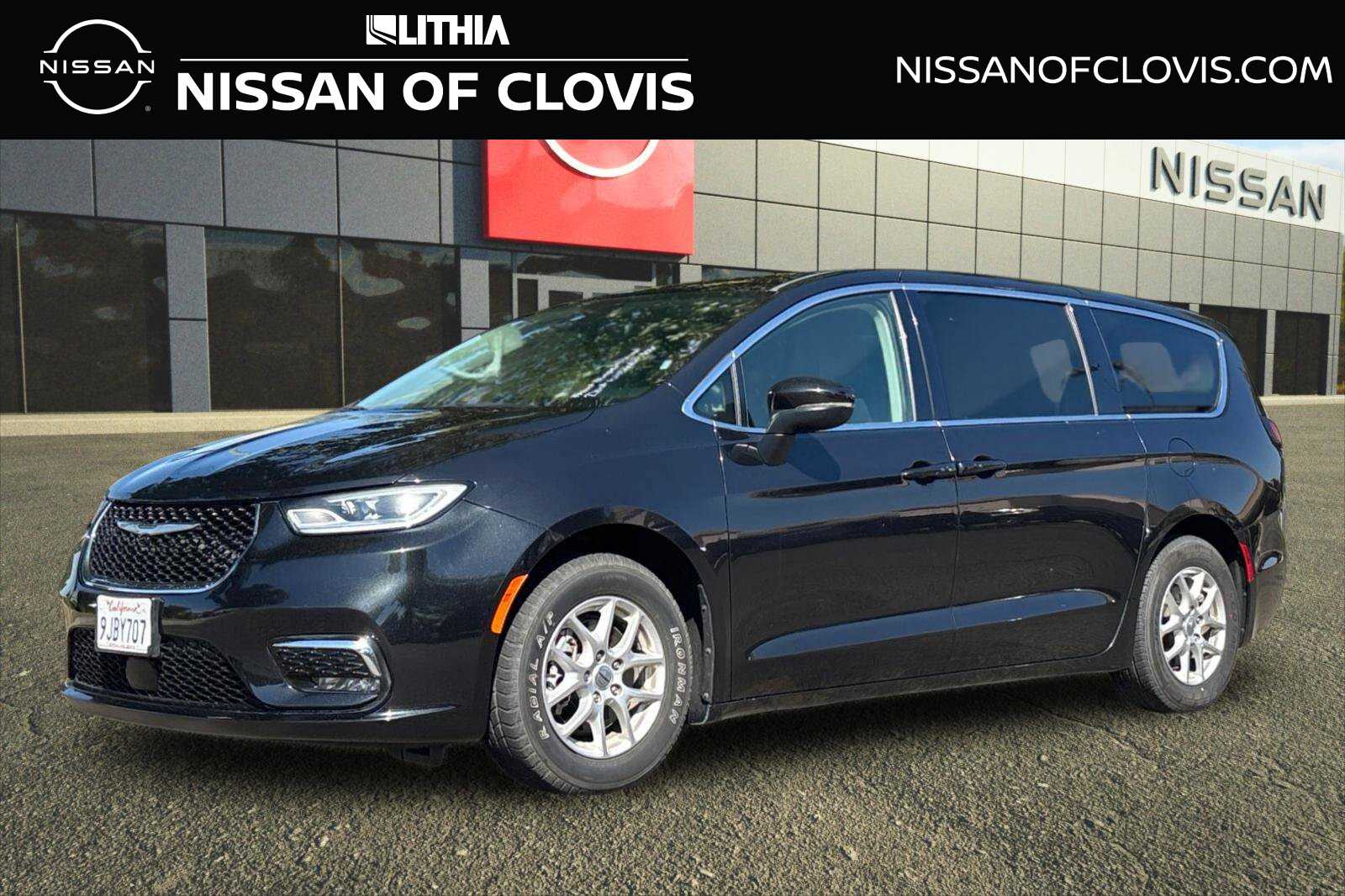 2023 Chrysler Pacifica Touring L